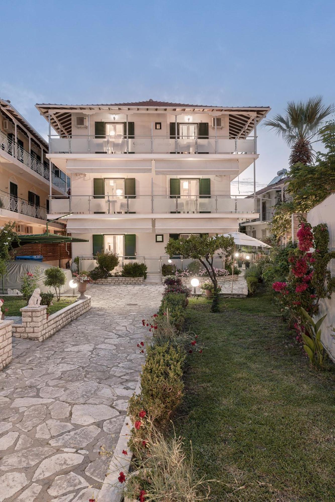 Captain'S Seafront Apartments Νυδρί Εξωτερικό φωτογραφία