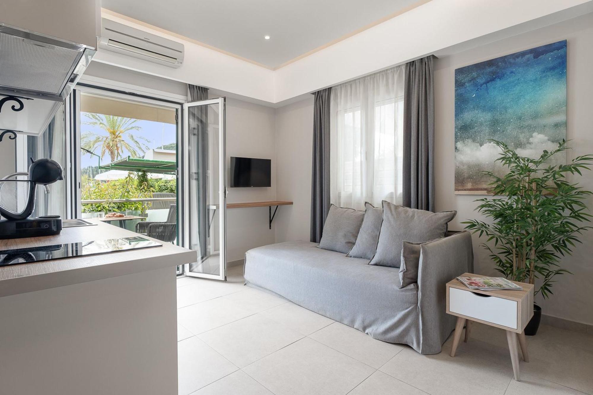 Captain'S Seafront Apartments Νυδρί Εξωτερικό φωτογραφία